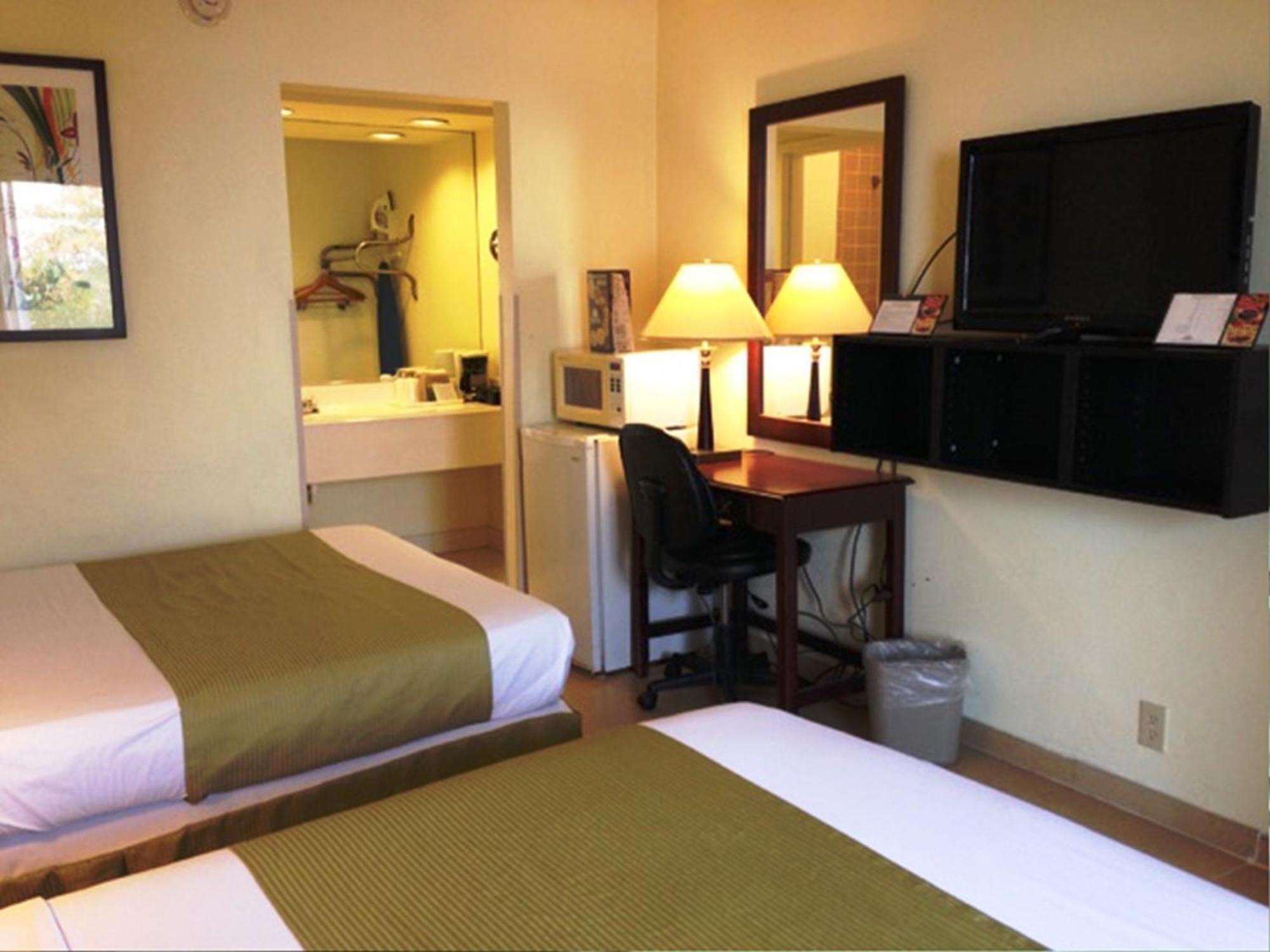 Days Inn By Wyndham Irving Grapevine Dfw Airport North Екстериор снимка